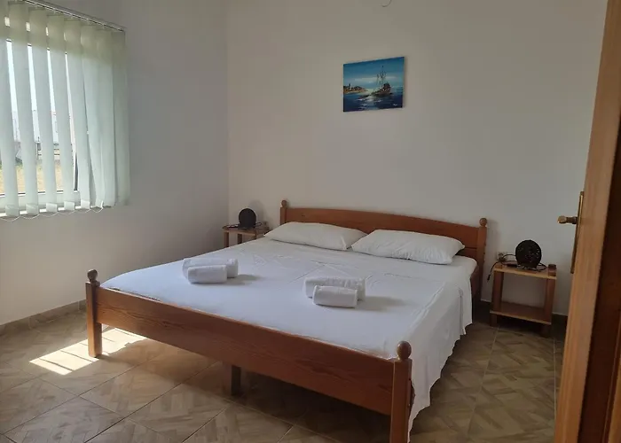 By The Sea - 21649 Apartman